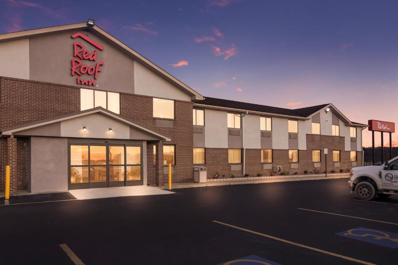 Red Roof Inn Грийнсбърг Екстериор снимка